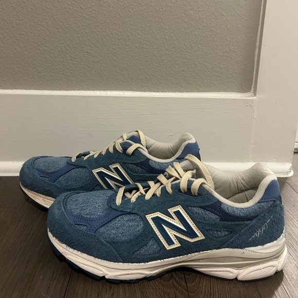 New Balance 990 Levi’s Denim Blue and Cream Sneakers